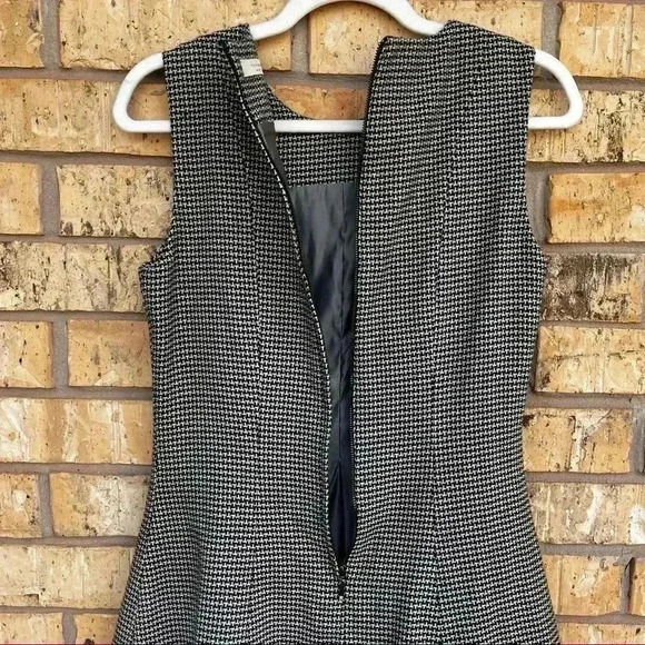 7115 by Szeki Tweed Dress - Picture 6 of 6